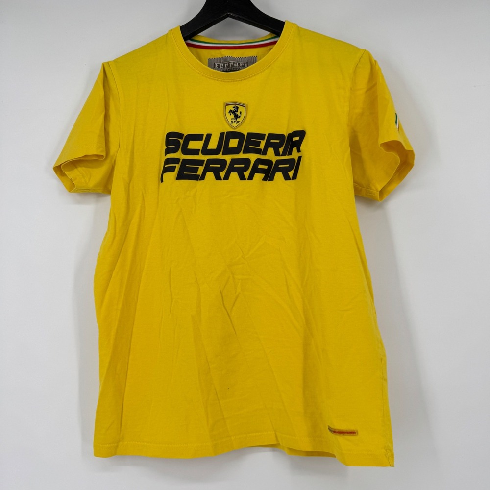 Ferrari Scuderia Mens T-Shirt Medium Yellow Cotton Graphic Short Sleeve Tee